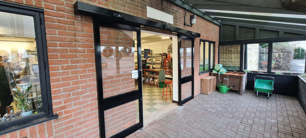 Aluminium shopfronts doors